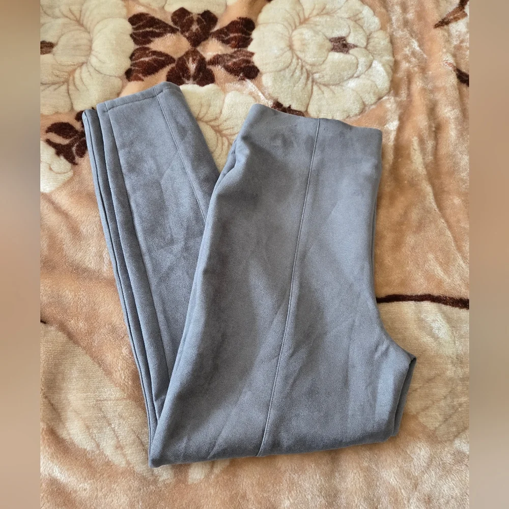 Women's Chico's Gray Suede Feel Pants Size 1R US 8R - Picture 6 of 6